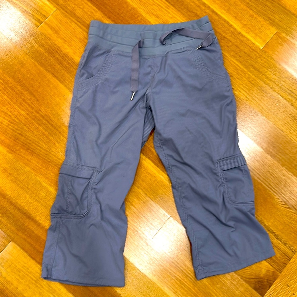 Lululemon lavender capri pant